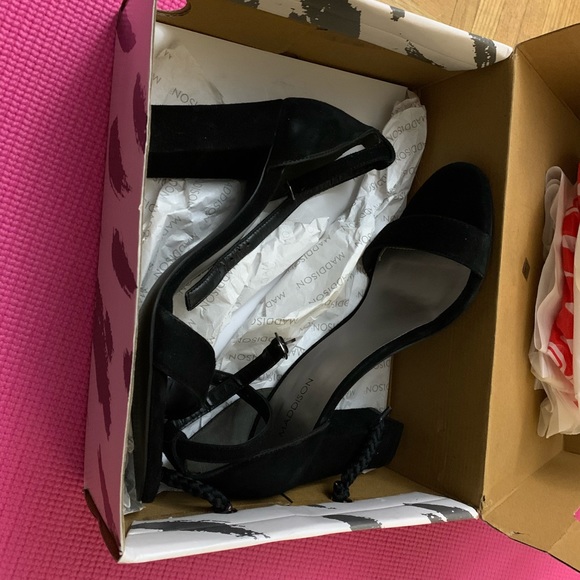 Maddison Brand new heels - Picture 7 of 7
